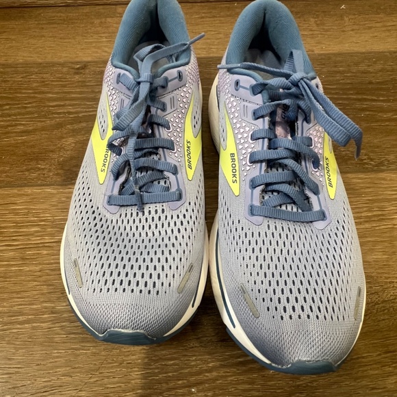 Brooks Ghost 14 Womens Running Shoes EUC - Picture 4 of 9
